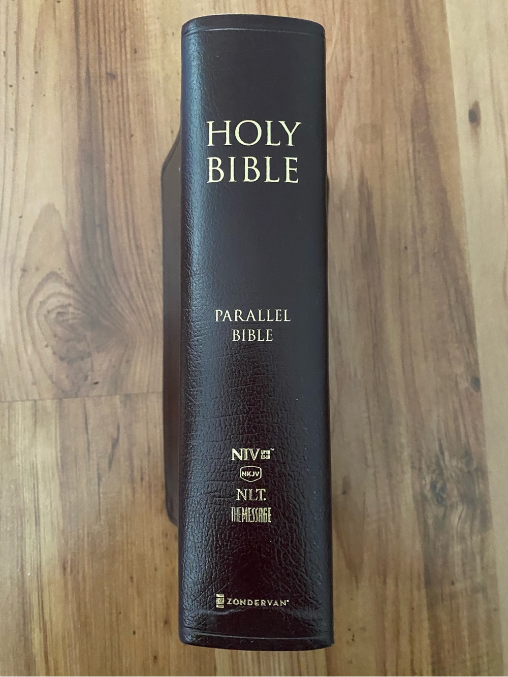 Contemporary Comparative Parallel Holy Bible- Like New-Bonded Leather